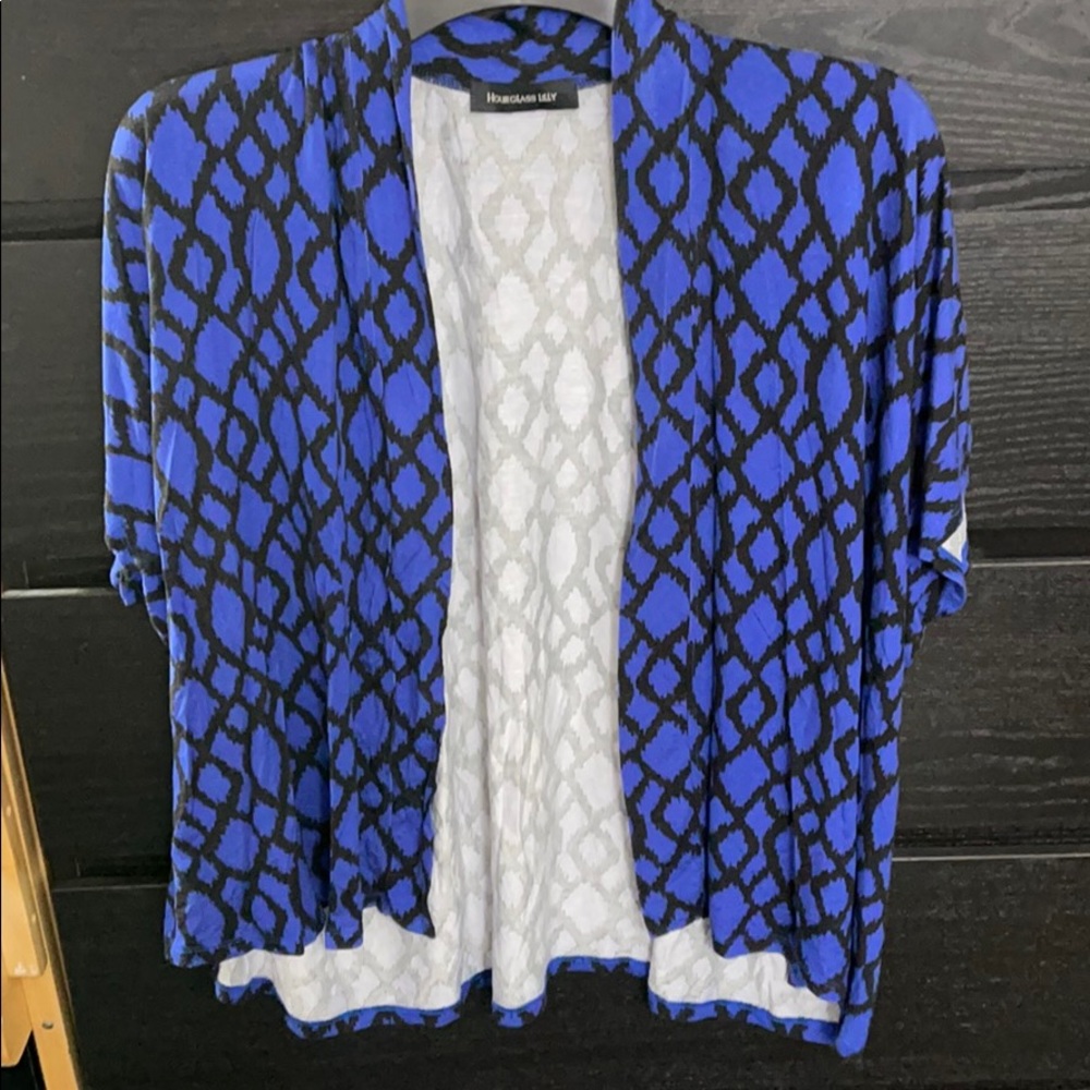 Cute kimono style top💙
